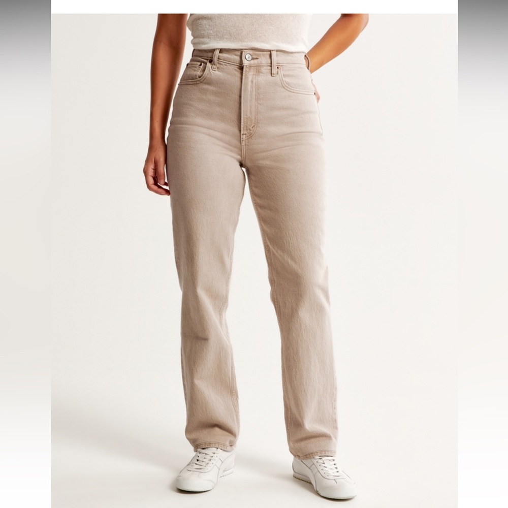 Abercrombie Curve Love Ultra High Rise 90s Straight Jean